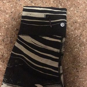 Never been worn, lululemon pants.